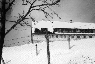 Unterkunftsgebäude - zum Vergrößern anklicken